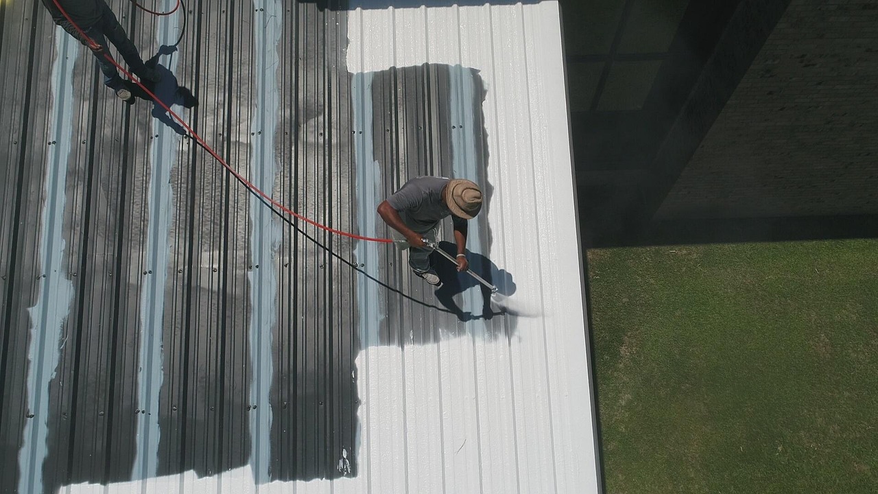 Commercial roofing work professional installation